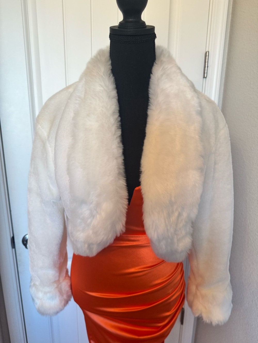 Faux Fur Bolero Jacket – White/Ivory | Elegant Cropped Shrug